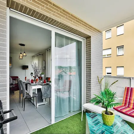 L'Eden Urbain Proche Lyon, Terrasse, BBQ et Parking Apartment