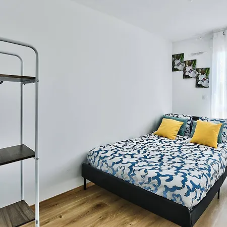 L'Eden Urbain Proche Lyon, Terrasse, BBQ et Parking